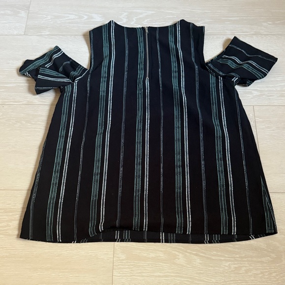 3/$10 Chic Striped Cold Shoulder Blouse - Black and White - Picture 7 of 7